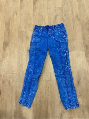 Blue Cropped Utility Pants - Women's Ankle-Length